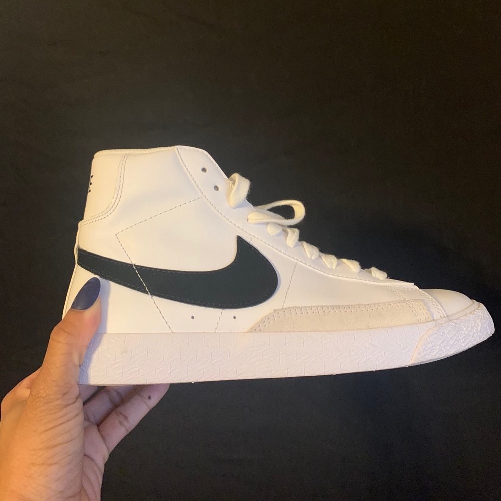 Nike Blazer mid 77 vintage (woman’s 6.5)